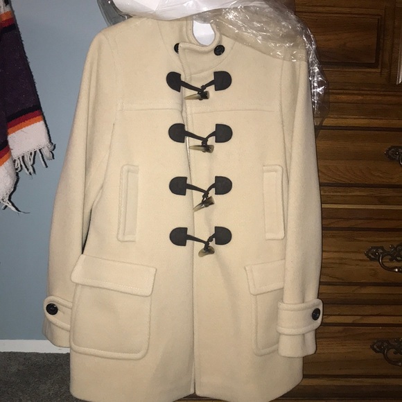 Banana Republic Jackets & Blazers - Banana republic cream colored winter jacket